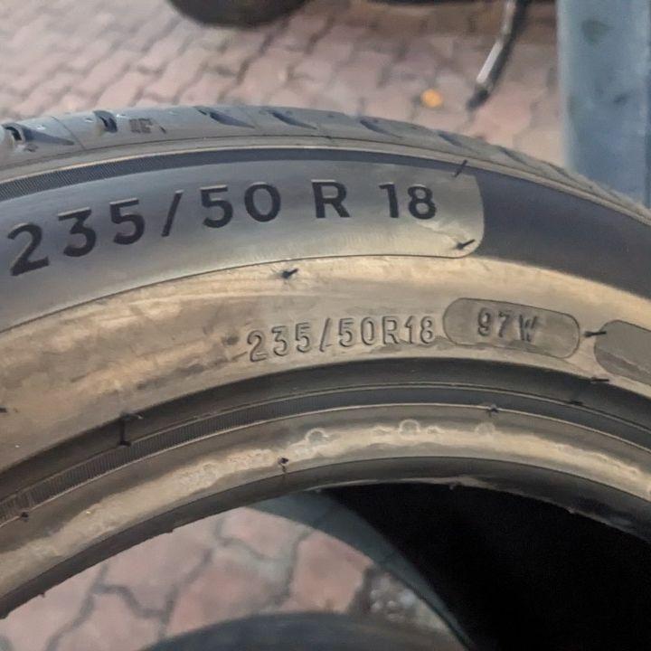 Vỏ lốp 235/50R18 Michelin, Michelin Primacy 4ST, vỏ lốp ô tô Lexus LS600HL, vỏ lốp ô tô Toyota Alphard