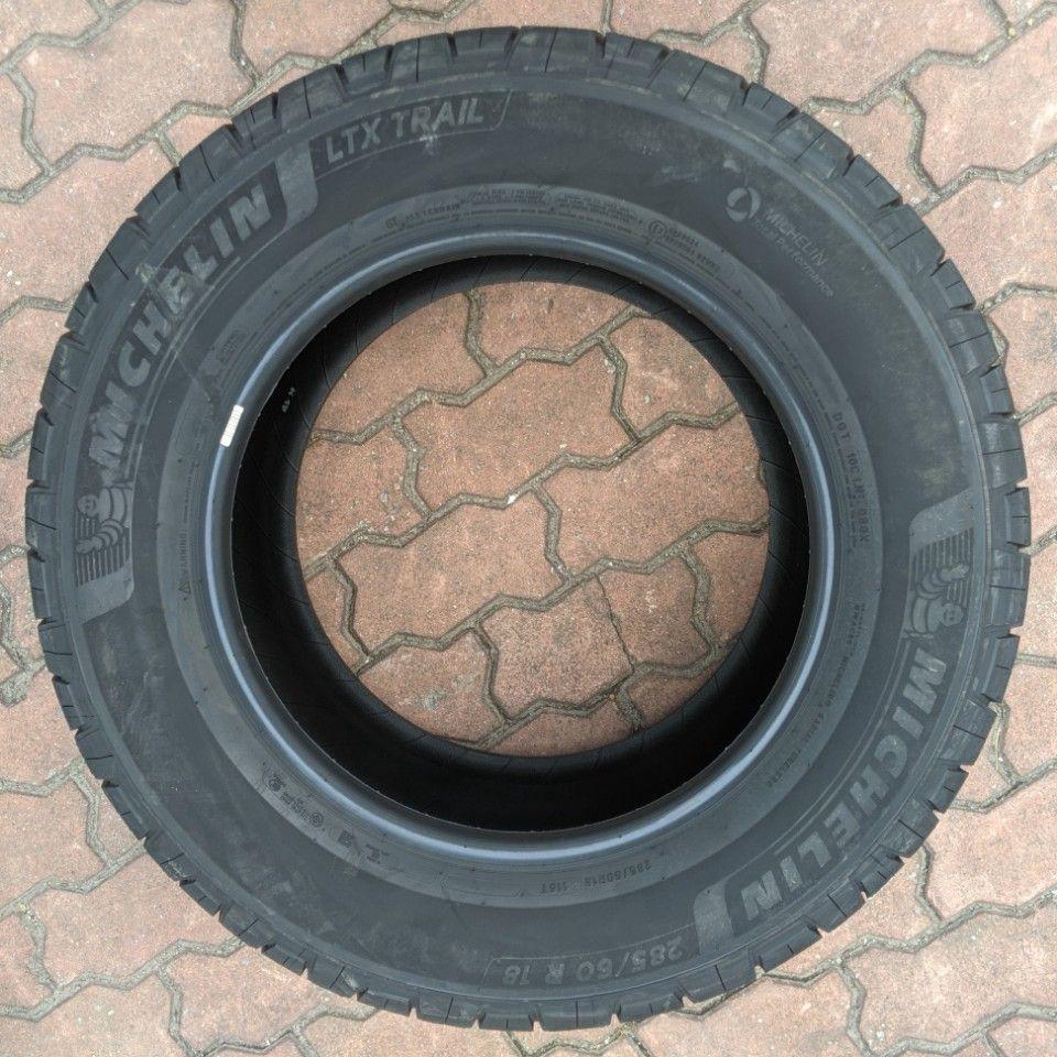 285/60R18 Michelin LTX Trail 116T vỏ lốp Xe: Land Cruiser VX V8