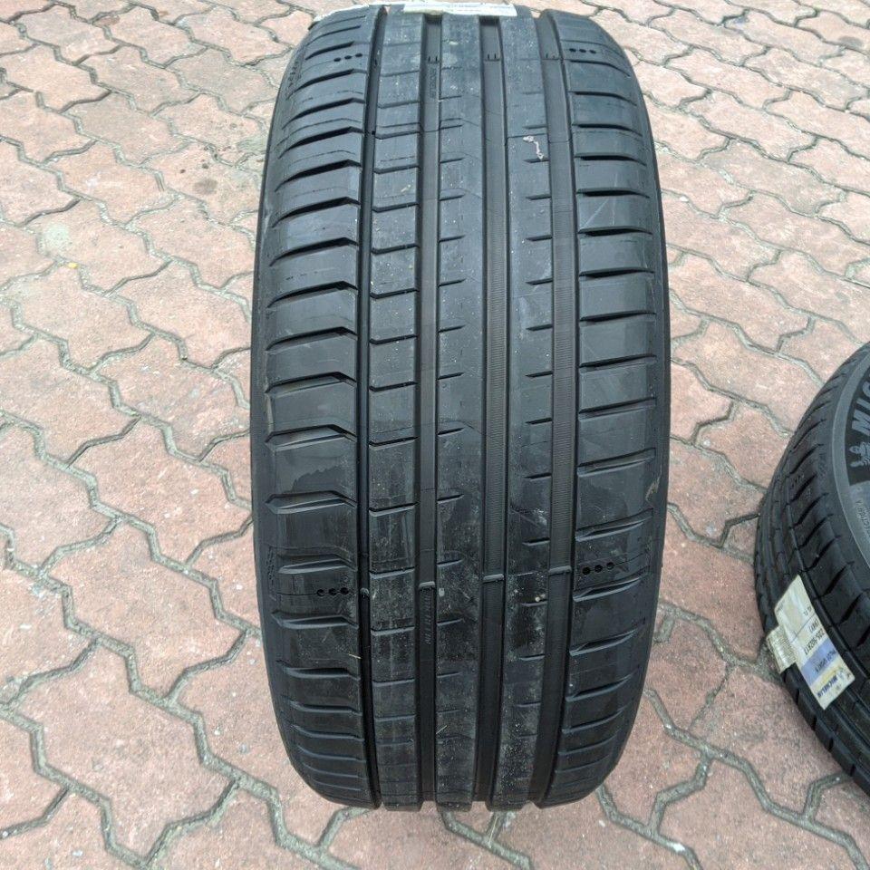 225/50R17 Michelin Pilot Sport 5 vỏ lốp Xe:Audi A4 A5, BMW 420i, BMW X1, Outlander, Ford Mondeo 2.3, Honda Accord 2.4, Kia Carens 2.0, Lexus GS 300 Gs350, Mercedes C200 C250, Peugeot 3008, Subaru Legacy
