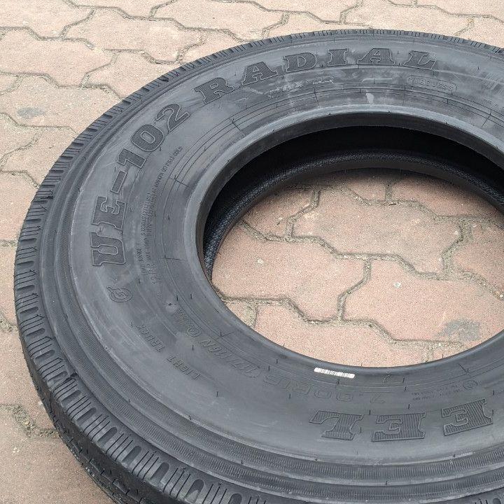 7.00-16 Maxxis UE102 12Pr Gai Dọc Không Săm 
