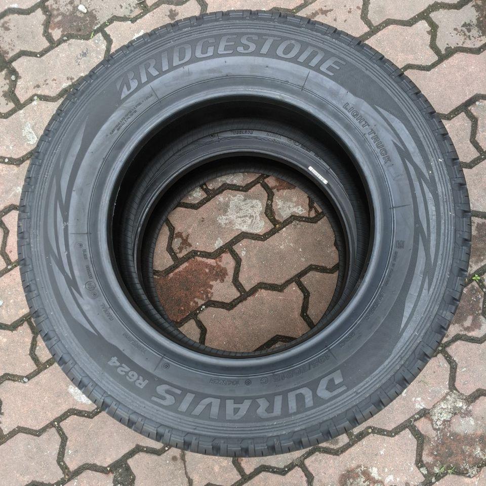 Vỏ lốp 195/70R15C Bridgestone, Bridgestone 195/70R15C   R624 Duravis, vỏ lốp xe toyota Hiace, huyndai 1 tấn