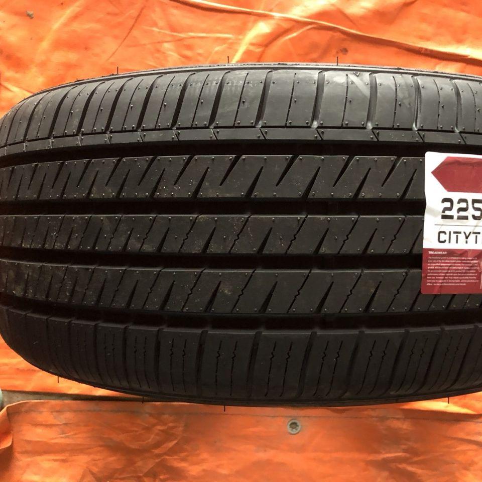 Vỏ lốp 225/55R17 Landspider Citytraxx HP vỏ lốp Xe: Audi A6, BMW 320i 528i 520i 523i , BMW GT 328i, BMW X1, Mercedes E200 E250, Mazda 6, Subaru Forester Legacy 2.5i