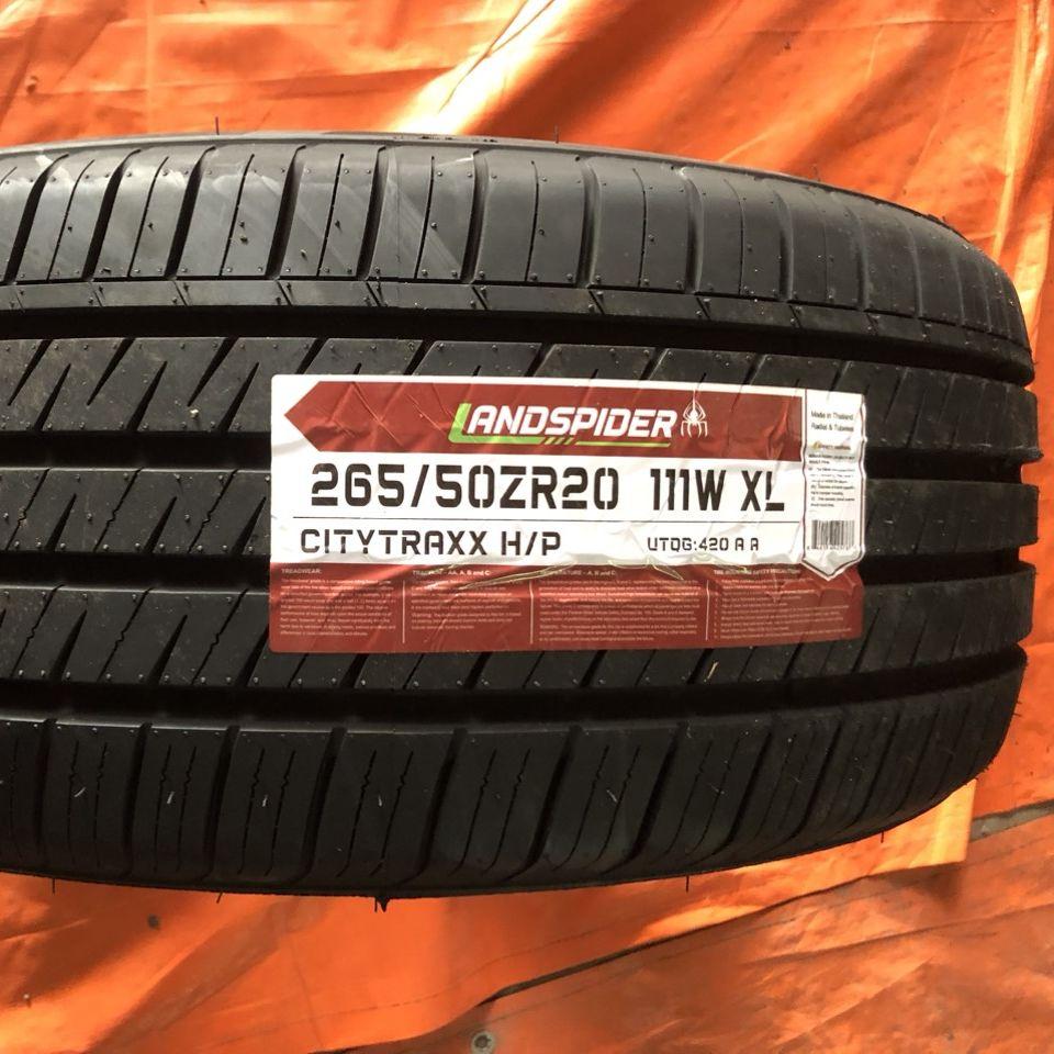 265/50R20 Landspider Citytraxx HP vỏ lốp Xe: Everest Titanium 2.2