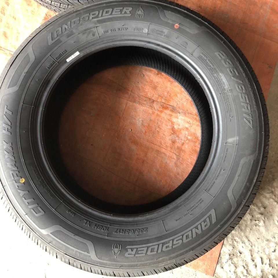 235/65R17 Landspider Citytraxx HP vỏ lốp Xe: Audi Q5, Hyundai Santafe 2.2 diesel AT5, Hyundai Santafe 2.4 xăng GLS AT6, Santafe 2.7 máy xăng AT