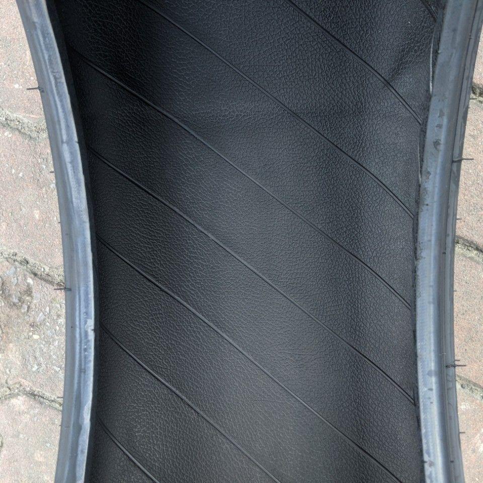 Vỏ lốp 225/55R16 Michelin Primacy 4ST, vỏ lốp xe ô tô Audi A4 1.8L, vỏ lốp xe ô tô Lexus GS 300, vỏ lốp xe ô tô Lexus GS 430, vỏ lốp xe ô tô Mercedes E200 1.8, vỏ lốp xe ô tô Mercedes E240, vỏ lốp xe ô tô Mercedes E280