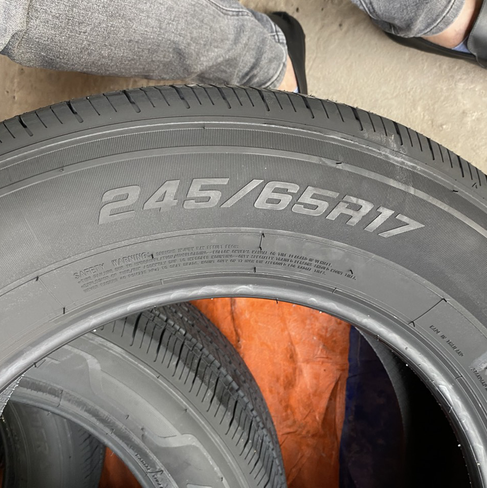 245/65R17 Landspider Citytraxx HT vỏ lốp Xe: Mitsubishi Pajero Sport, Mitsubishi Triton, Toyota Highlander