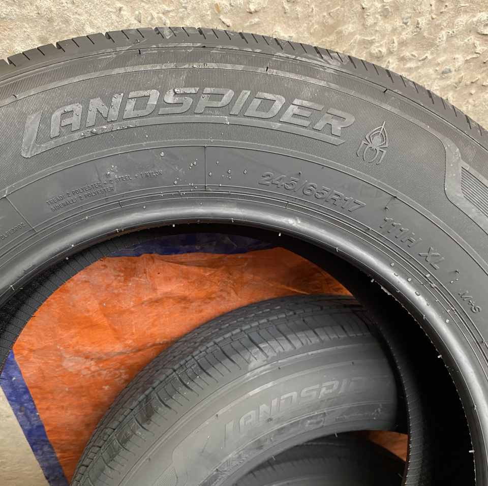 245/65R17 Landspider Citytraxx HT vỏ lốp Xe: Mitsubishi Pajero Sport, Mitsubishi Triton, Toyota Highlander