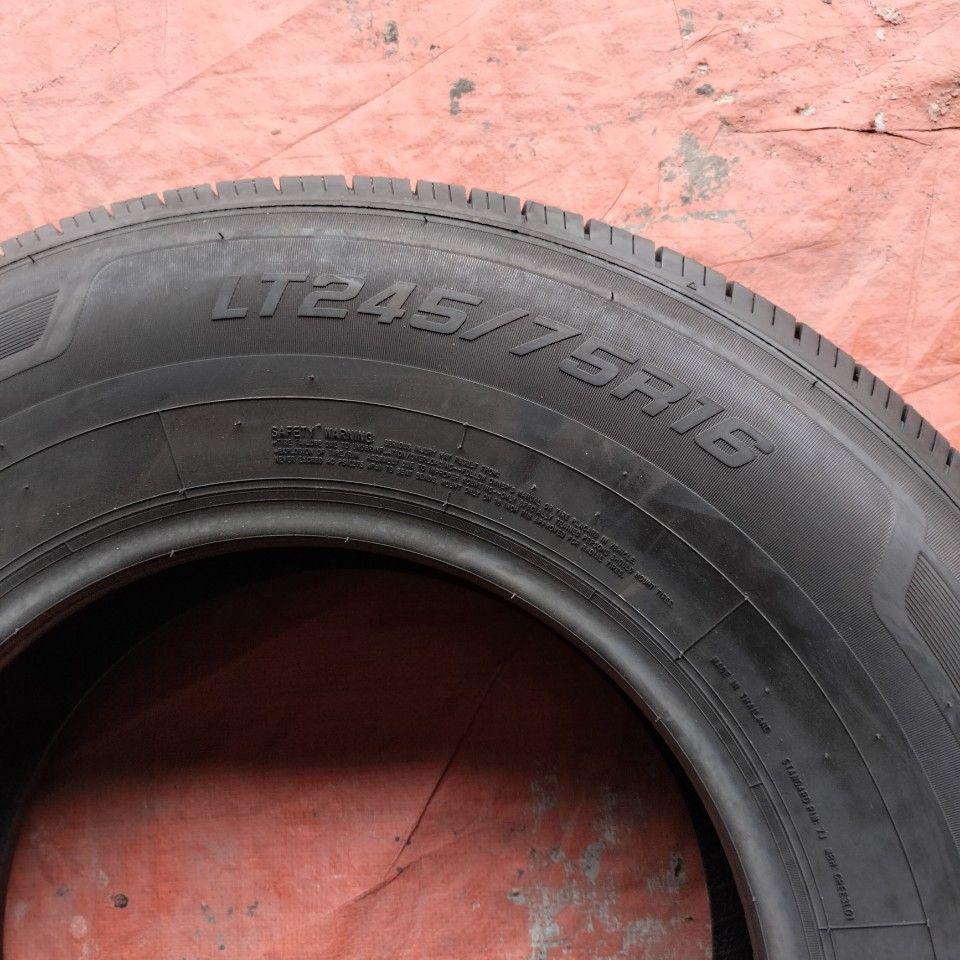LT 245/75R16 Landspider Citytraxx HT 10Pr