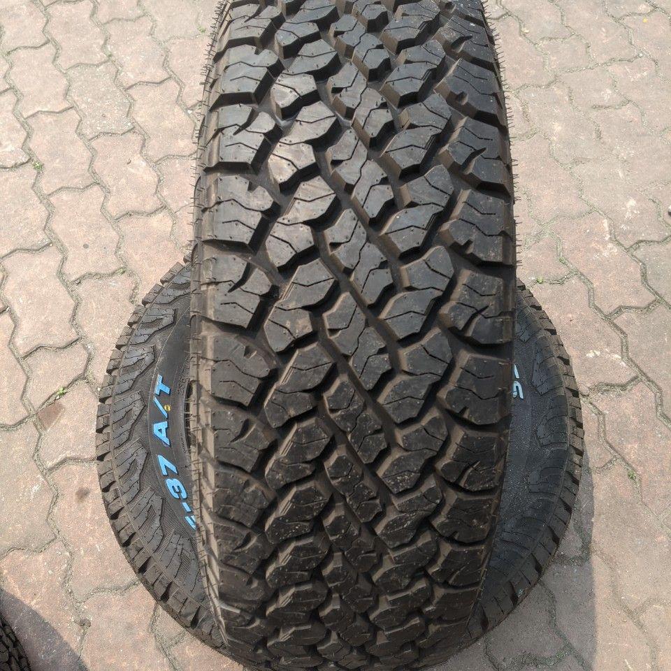 Vỏ lốp 235/70R16 TBB TS-37 AT Thái Lan , vỏ lốp xe ô tô Ford Escape XLS, vỏ lốp xe ô tô Hyundai Santafe 2.2 diesel, vỏ lốp xe ô tô Santafe 2.7 máy xăng AT, vỏ lốp xe ô tô Lexus RX300 3.0L