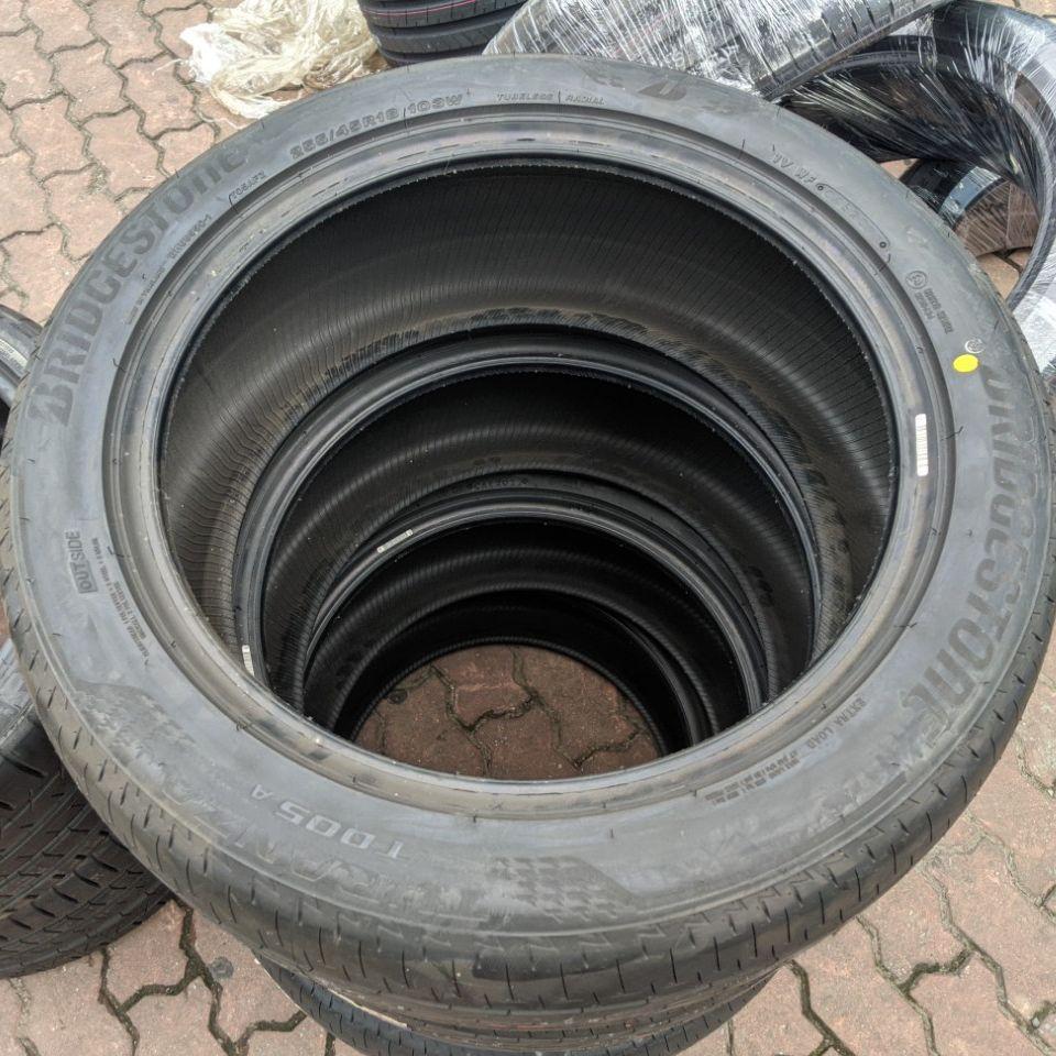 255/45R18 Bridgestone T500A Turanza vỏ lốp Xe: Audi A7 3.0L, Audi S8 D2, BMW GT 328i, Mercedes S400