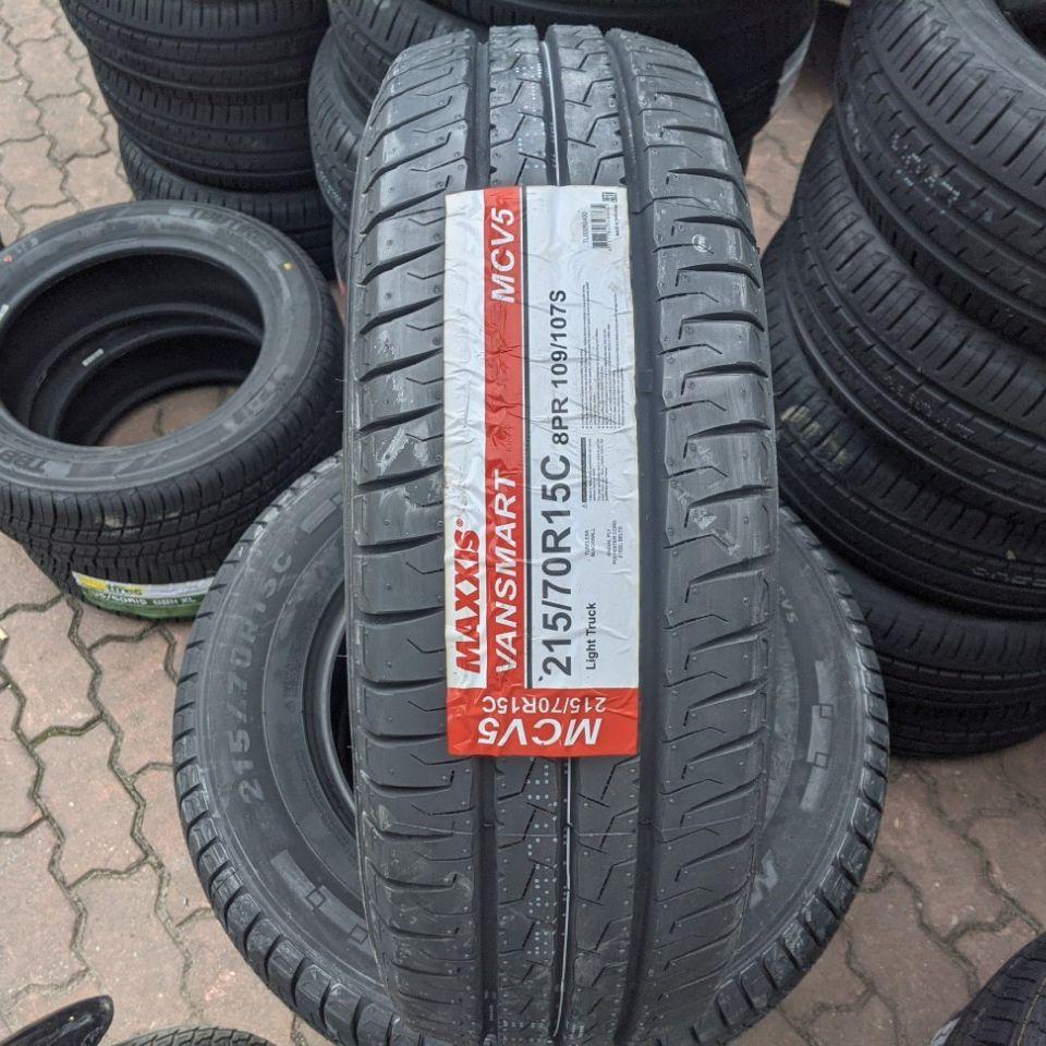 Vỏ lốp 215/70R15C Maxxis MCV5 8PR