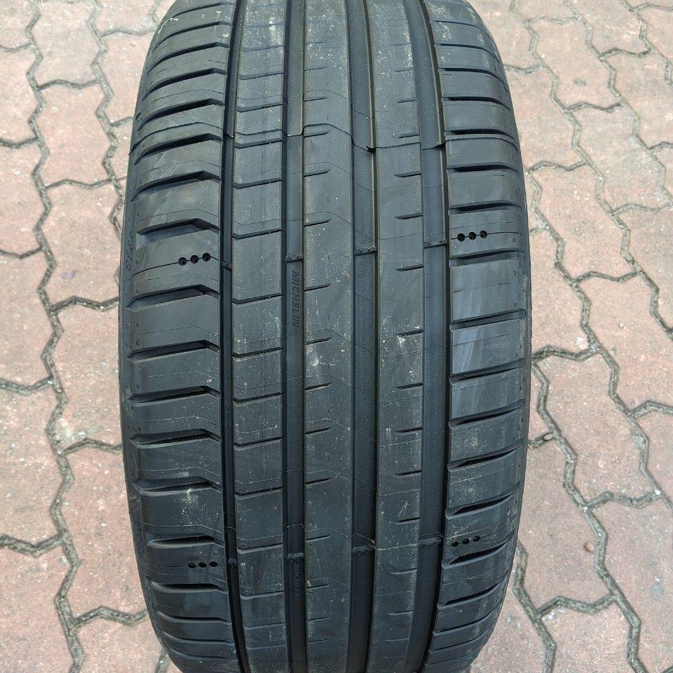 Vỏ lốp 235/40R18 Michelin Pilot Sport 5, vỏ lốp ô tô Honda Civic 1.5RS 2020, vỏ lốp ô tô Mercedes CLA250, vỏ lốp ô tô Volkswagen Scirocco GTS