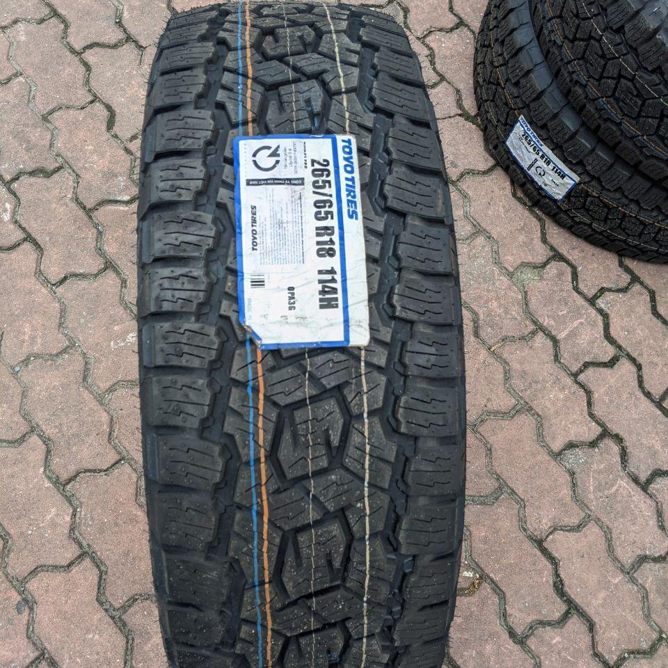 265/65R18 Toyo 114H AT
