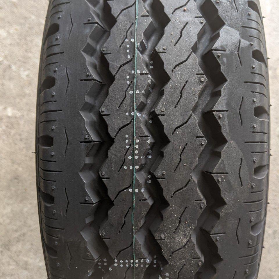 195/70R15C Maxxis UE103 8PR vỏ lốp Xe: Toyota Hiace, Hyundai 1 tấn