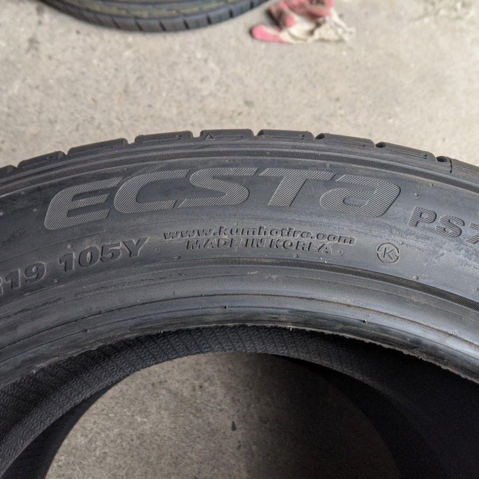 275/40R19 PS71 KUMHO HÀN QUỐC Khuyến Mãi vỏ lốp Xe: Mercedes S450 lốp sau, Mercedes S500 lốp trước, BMW 740Li, BMW 750Li 4.8, Hyundai Equus 5.0AT