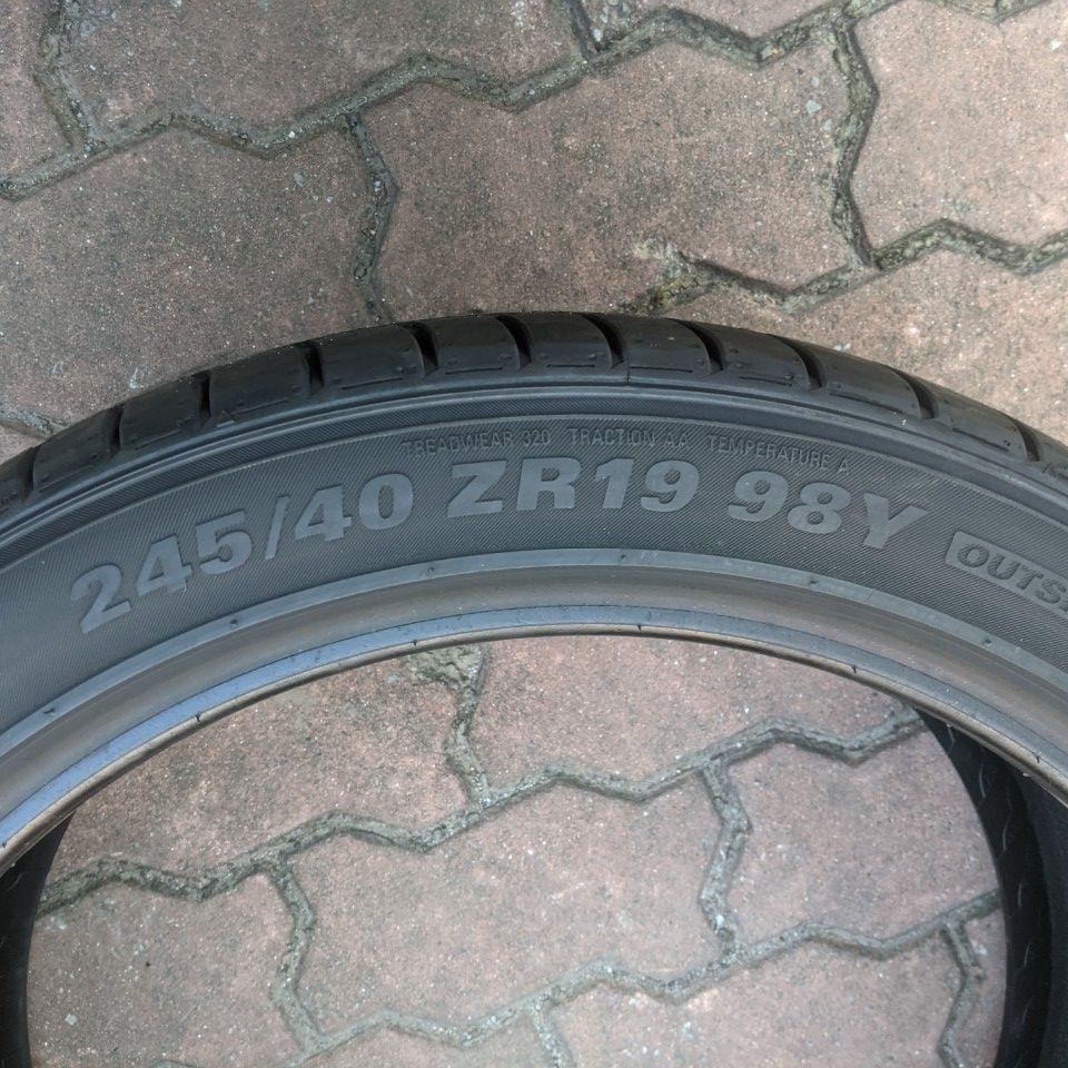 245/40R19 PS71 KUMHO HÀN QUỐC vỏ lốp Xe: Vinfast Lux A2.0, Mercedes E300 2.0, Mercedes S500 lốp trước, Acura RLX 3.5 V6, Hyundai Elantra GLS 2.0 xăng AT6, Hyundai Genesis lốp trước