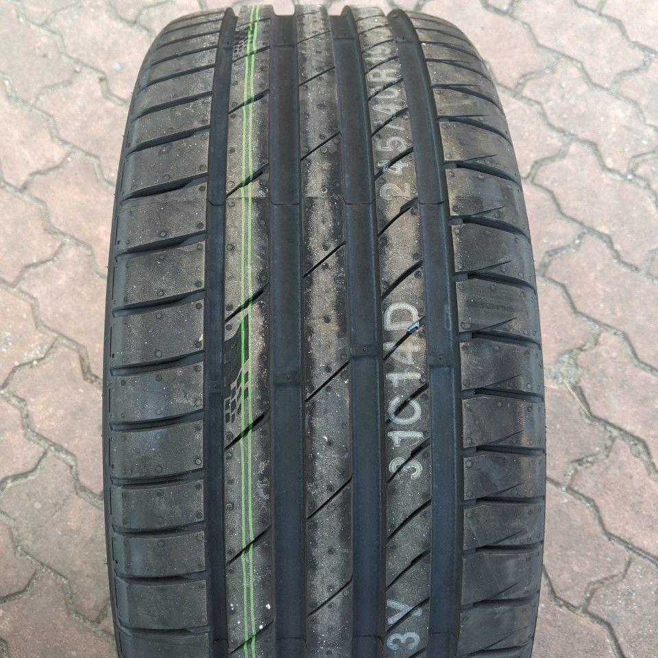 245/40R19 PS71 KUMHO HÀN QUỐC vỏ lốp Xe: Vinfast Lux A2.0, Mercedes E300 2.0, Mercedes S500 lốp trước, Acura RLX 3.5 V6, Hyundai Elantra GLS 2.0 xăng AT6, Hyundai Genesis lốp trước