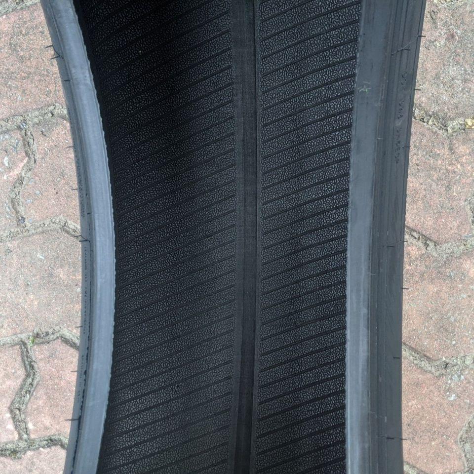 255/60R18 Landpsider Citytraxx HT vỏ lốp Xe: Land Rover LR3, Mazda CX9, Nissan Navara 2.5