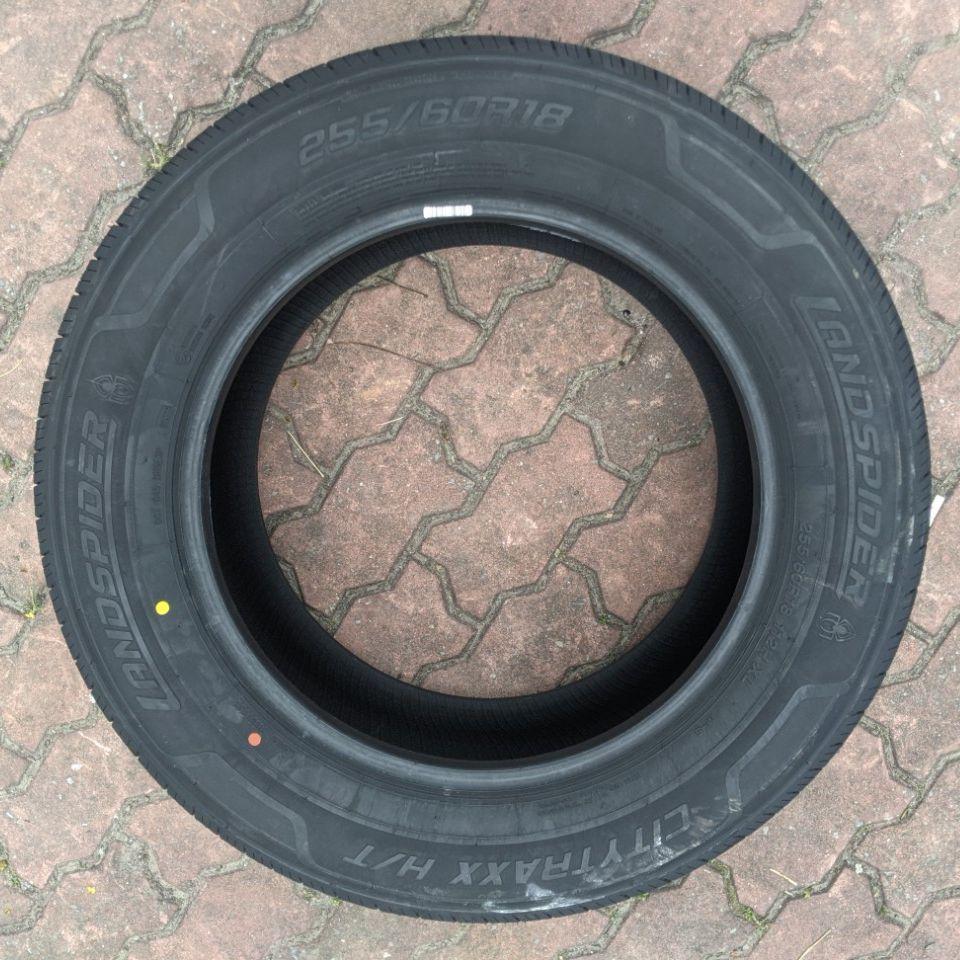 255/60R18 Landpsider Citytraxx HT vỏ lốp Xe: Land Rover LR3, Mazda CX9, Nissan Navara 2.5