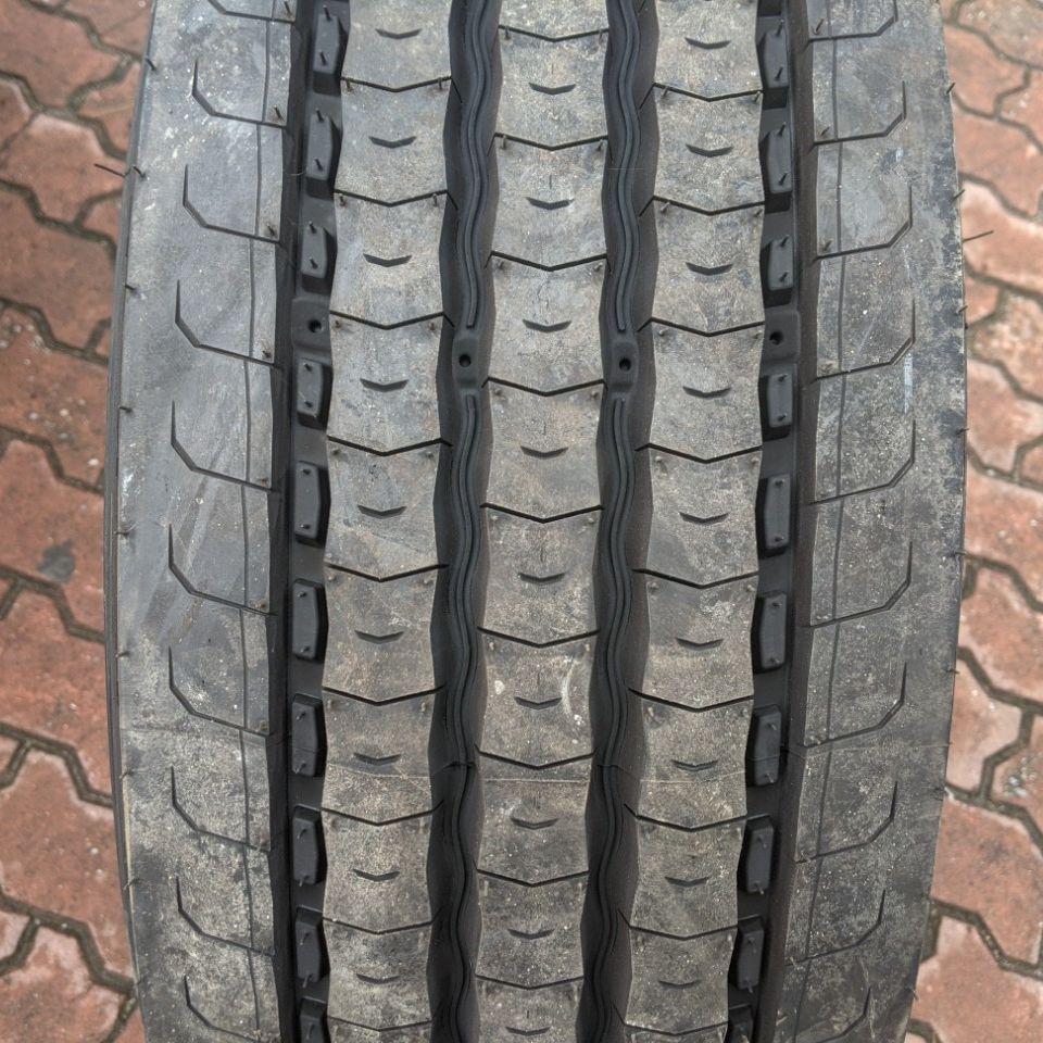 265/70R19.5 Michelin X Multi Z