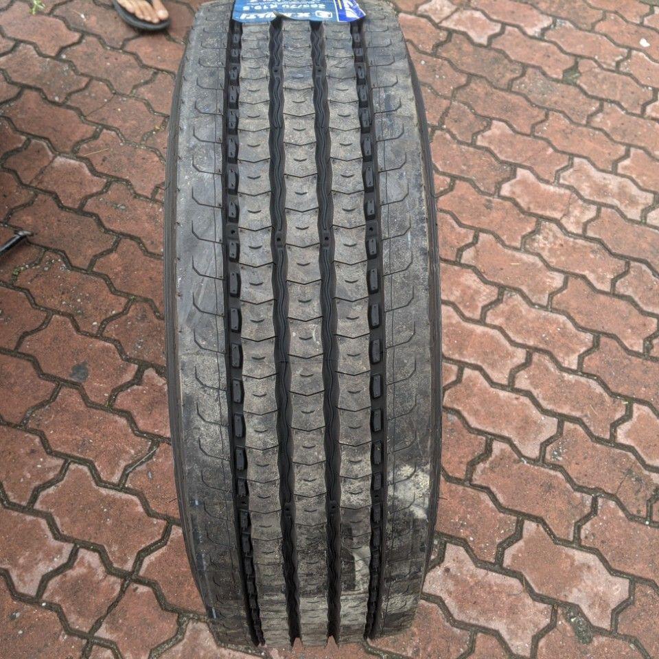 265/70R19.5 Michelin X Multi Z