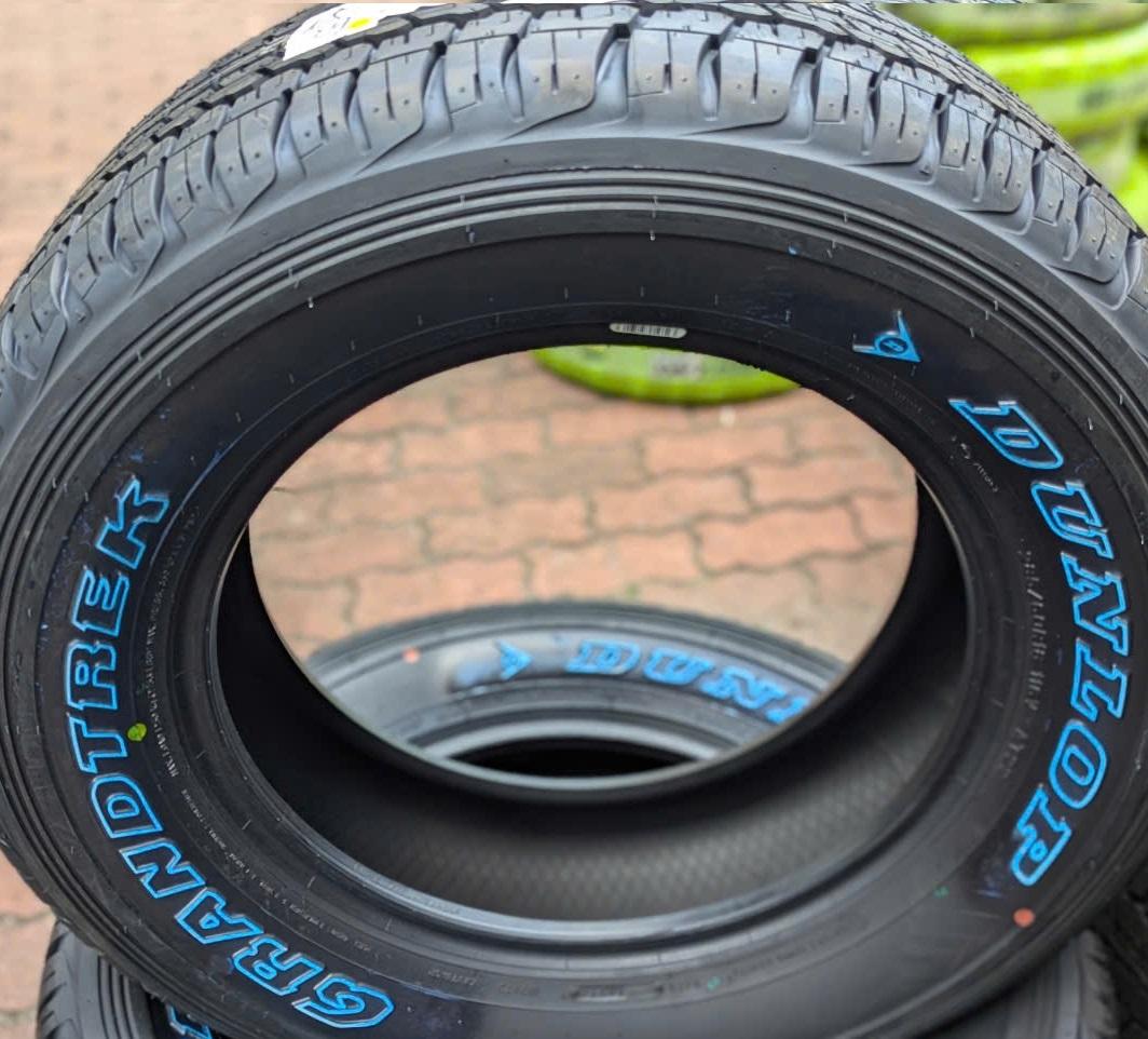 Vỏ lốp 285/60R18 Dunlop AT22, vỏ lốp theo xe Land Cruiser VX V8