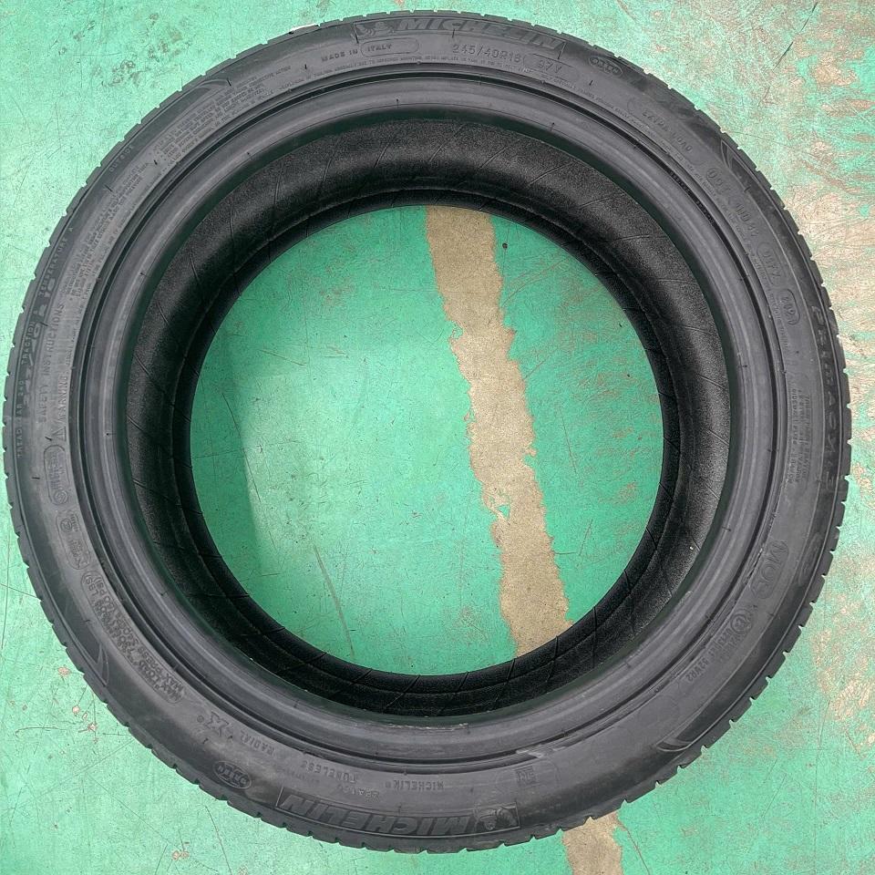 Vỏ lốp 245/40R18 Michelin Pilot Sport 4, Chống xịt Runflat , vỏ lốp xe Audi A5, Audi TT 2.0 2008, vỏ lốp xe Lexus GS430, vỏ lốp xe Mercedes E200 2.0 E250 AMG Mercedes E300, vỏ lốp xe Mercedes E350, vỏ lốp xe Mercedes E400 3.0, vỏ lốp xe Subaru WRX STI