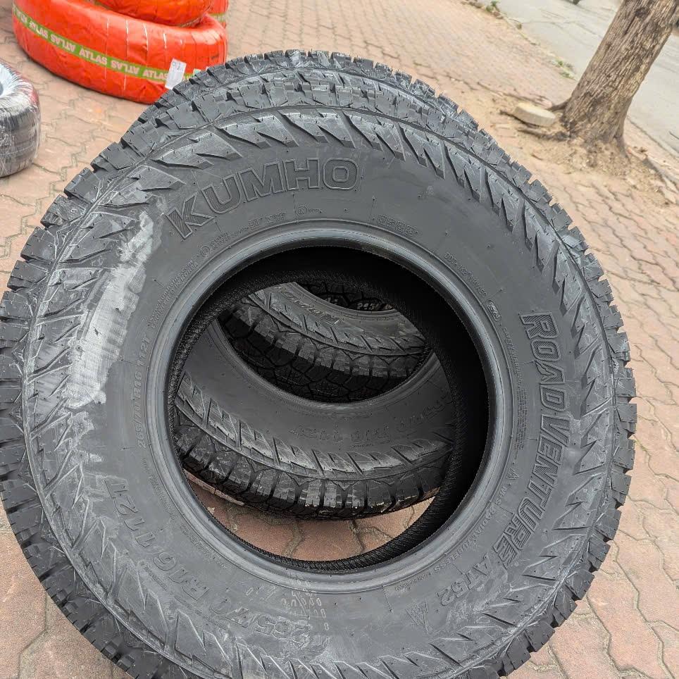 Vỏ lốp 265/70R16 112T AT52 KUMHO VIỆT NAM