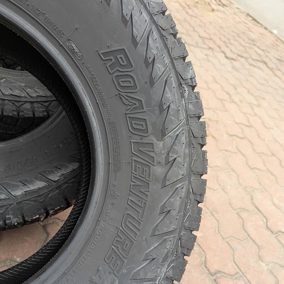 Vỏ lốp 265/70R16 112T AT52 KUMHO VIỆT NAM