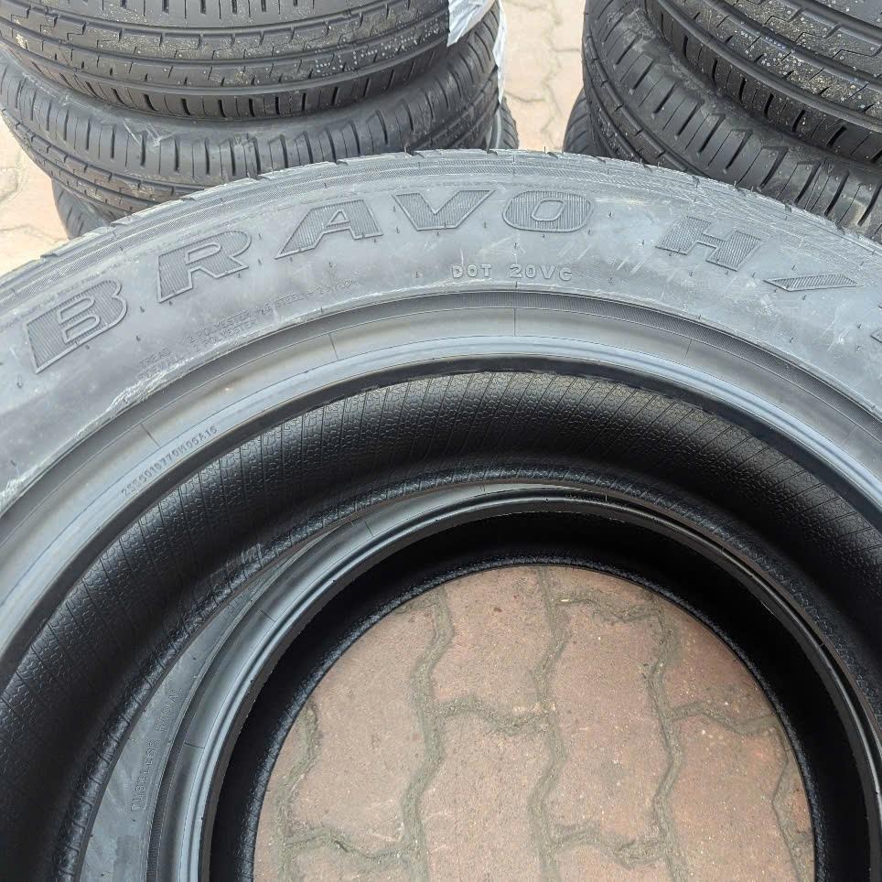 Vỏ lốp 255/60R18 Maxxis HT770, vỏ lốp ô tô Land Rover LR3, vỏ lốp ô tô Mazda CX9, vỏ lốp ô tô Nissan Navara 2.5