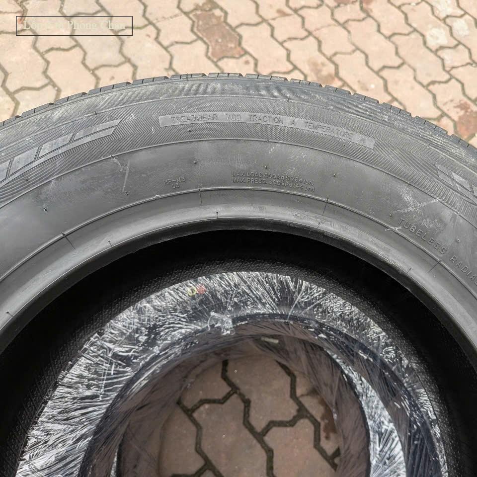 235/60R16 Maxxis HP-M3 100V