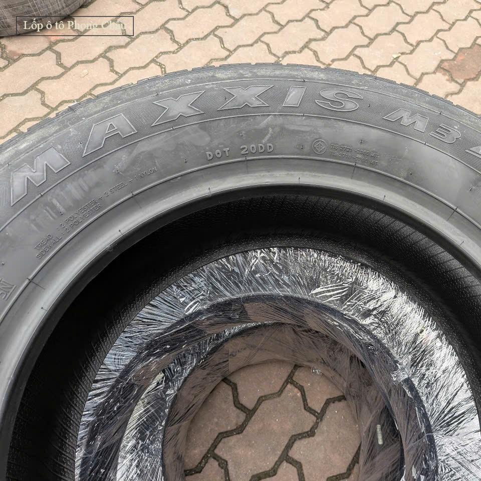235/60R16 Maxxis HP-M3 100V