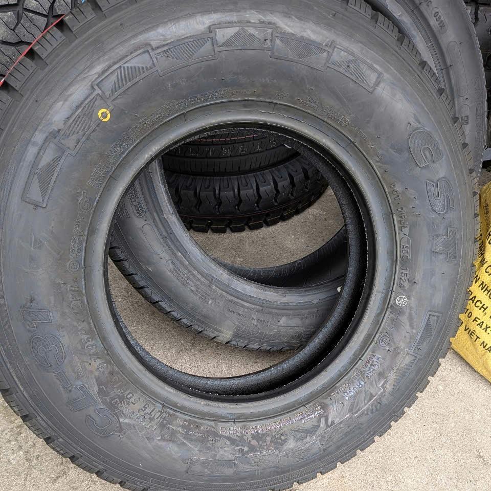 Vỏ lốp 550R13 CST