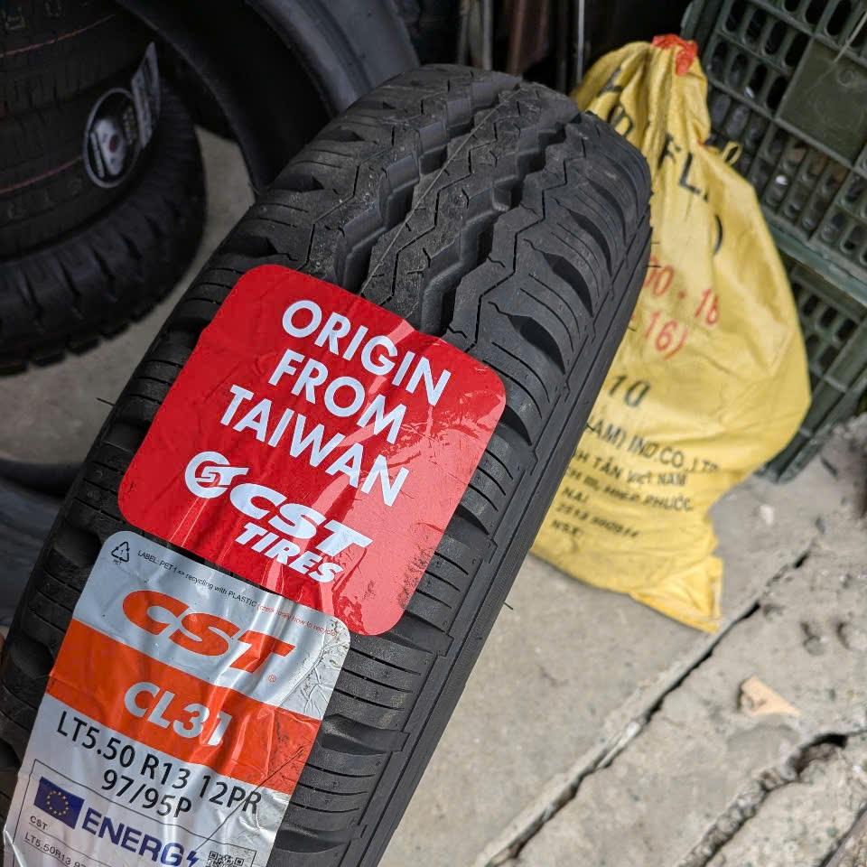 Vỏ lốp 550R13 CST