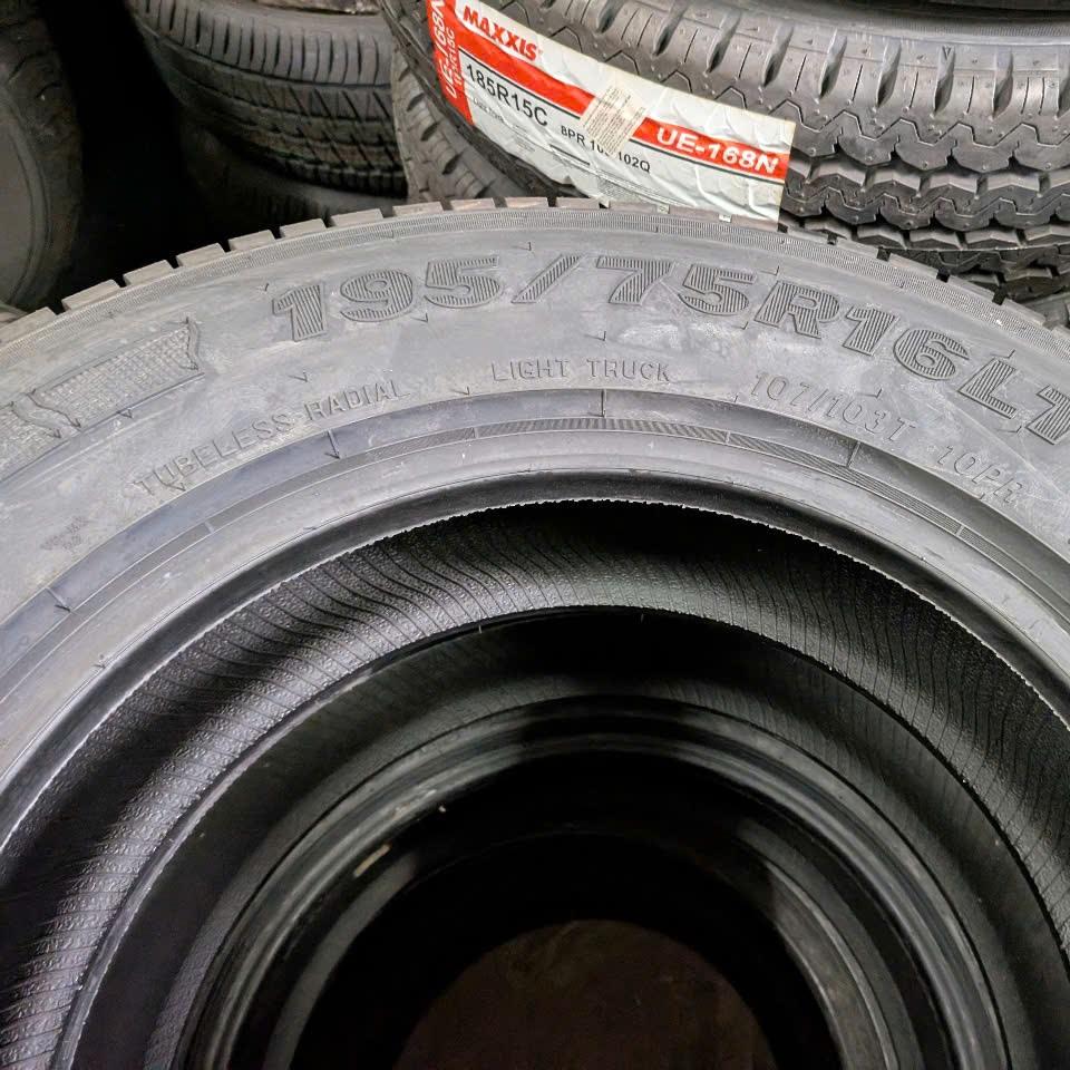 Vỏ lốp 195/75R16C CST