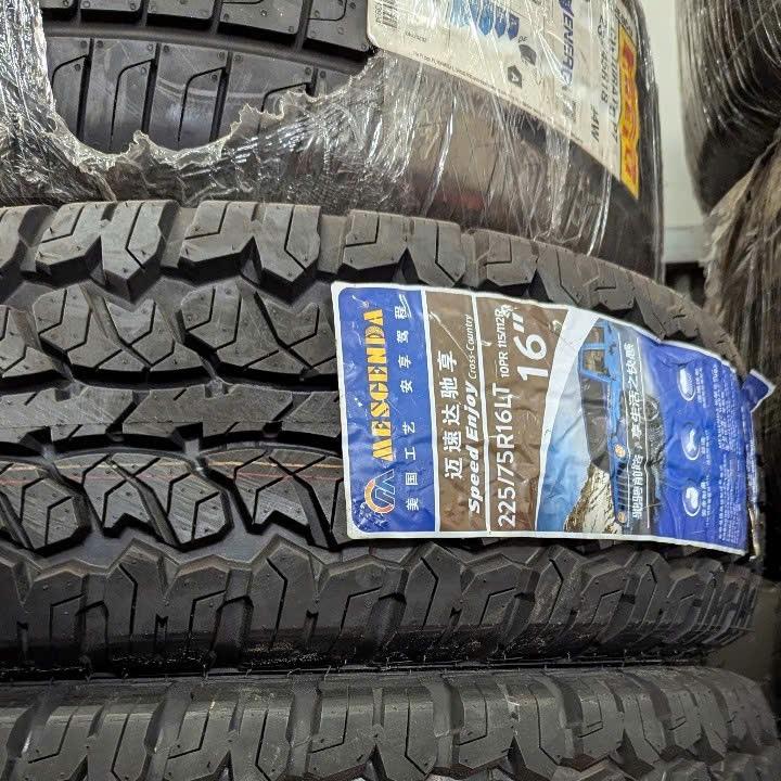 Vỏ lốp 225/75R16
