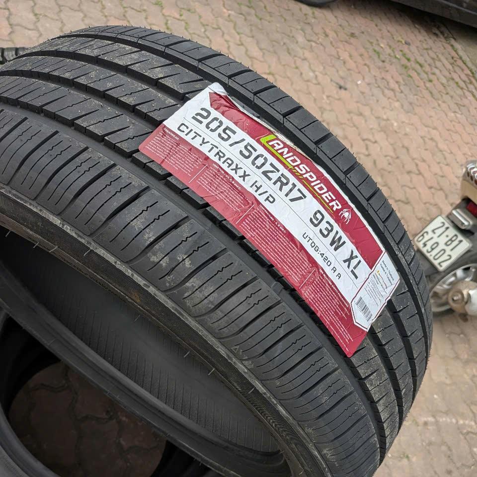 205/50R17 Landspider,  vỏ lốp Xe BMW 116i, BMW 135i, Mazda 3