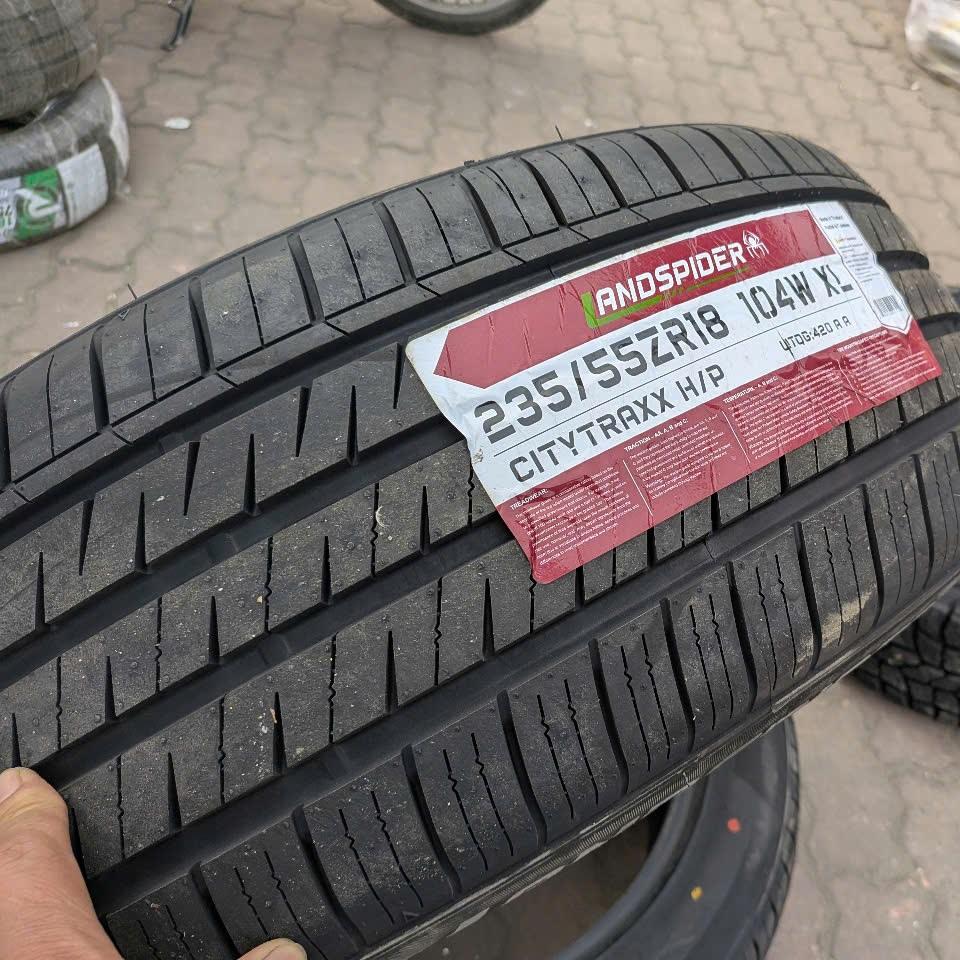 Vỏ lốp 235/55R18 Landspider Citytraxx HP vỏ lốp Xe: Acura RDX 2.3, vỏ lốp ô tô Hyundai Tucson, vỏ lốp ô tô Lexus RX400h 2008, vỏ lốp ô tô Toyota Rav4, vỏ lốp ô tô Toyota Sienna, vỏ lốp ô tô Volvo XC40
