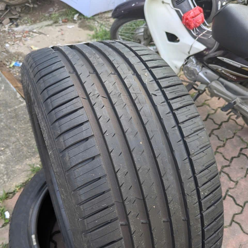 Vỏ lốp 295/40R22 Michelin Pilot Ý