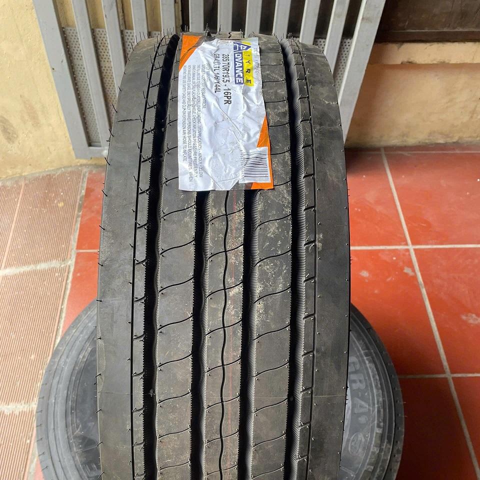 Vỏ lốp 285/70R19.5 Advance