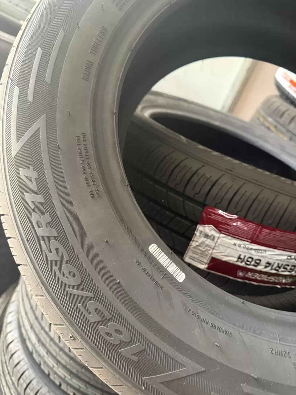 Vỏ lốp 185/65R14 Lanspider Thái Lan, vỏ lốp Xe: Kia Spectra 1.6, Ford Laser,  Hyundai Accent 1.4, EX 1.6, Daewoo Lacetti EX, Mitsubishi Lancer