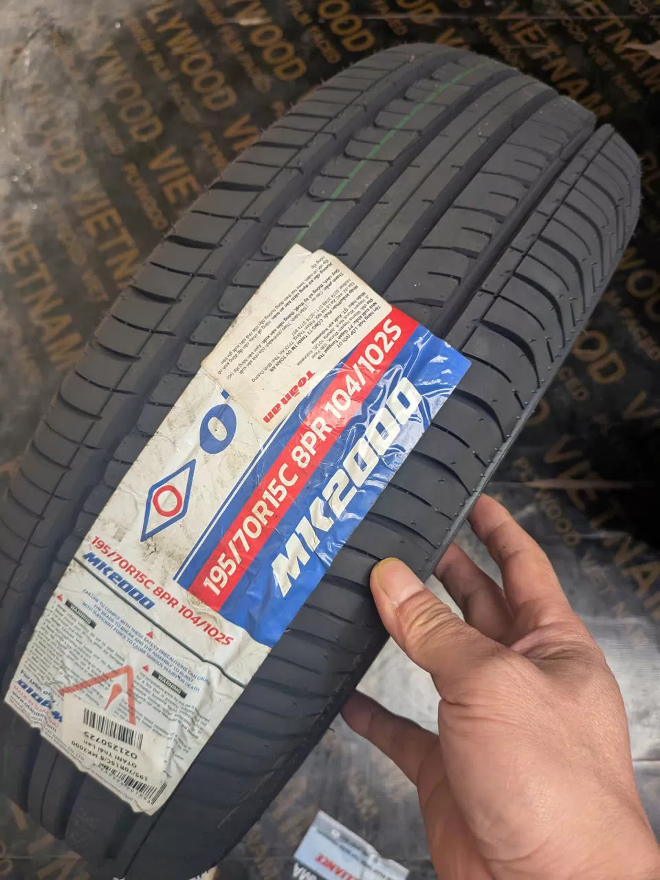 Vỏ lốp 195/70R15C Otani, vỏ lốp xe toyota Hiace, huyndai 1 tấn