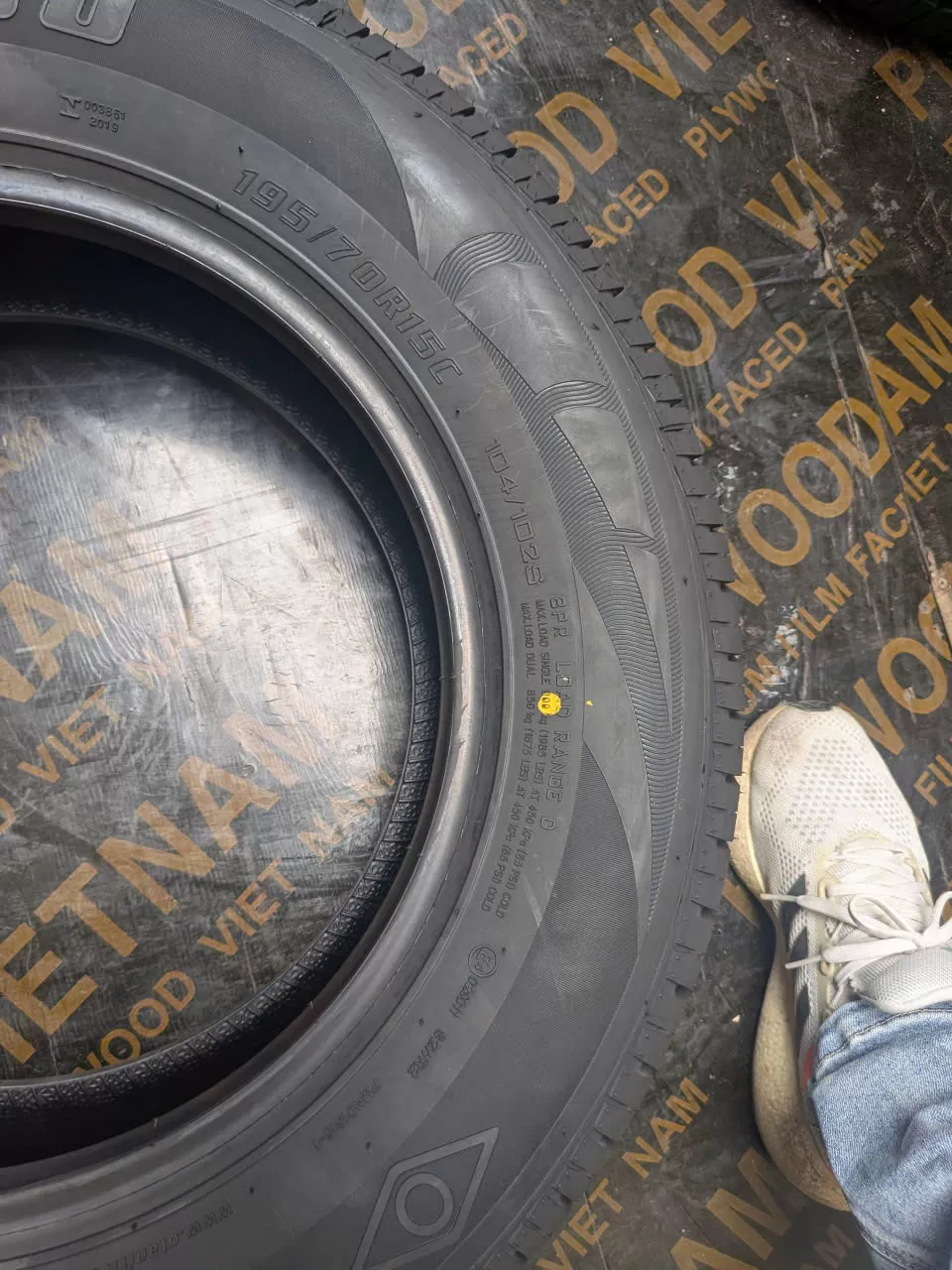 Vỏ lốp 195/70R15C Otani, vỏ lốp xe toyota Hiace, huyndai 1 tấn