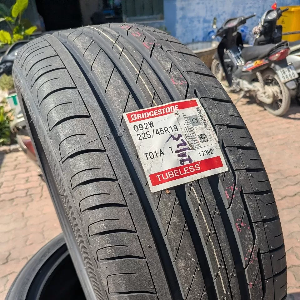 Vỏ lốp 225/45R19 Bridgestone T001A Turanza, vỏ lốp Xe Mazda 6 2.5