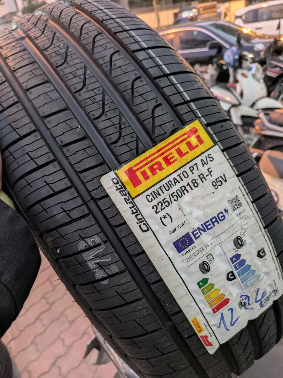 225/50R18 Pirelli Cinturato P7 Runflat, vỏ lốp Xe: BMW 330i 2017, BMW GT 320i, BMW GT 328i, Subaru Legacy, Corolla Cross 1.8V