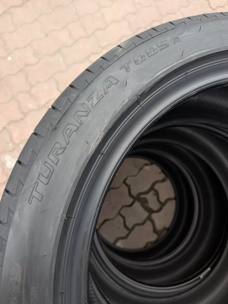 235/45R18 Bridgestone T005A Turanza vỏ lốp Xe: Hyundai Sonata, Hyundai Kona, Kia Optima 2017, Lexus GS 200t 2.0L, Peugeot 508, Camry 2.5Q, Volkswagen Beetle, Volkswagen Passat