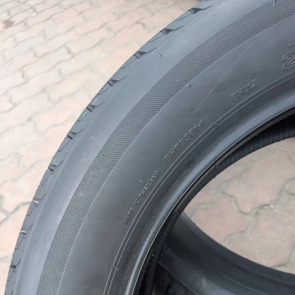 235/55R19 Bridgestone EHL1 Ecopia Thái Lan vỏ lốp Xe: Audi Q5, Hyundai Santafe, Kia Carnival, Land Rover Discovery, Rover Evoque, Lexus RX350, Lexus RX450, Mercedes GLC200 GLC250 GLC300, Volvo XC60