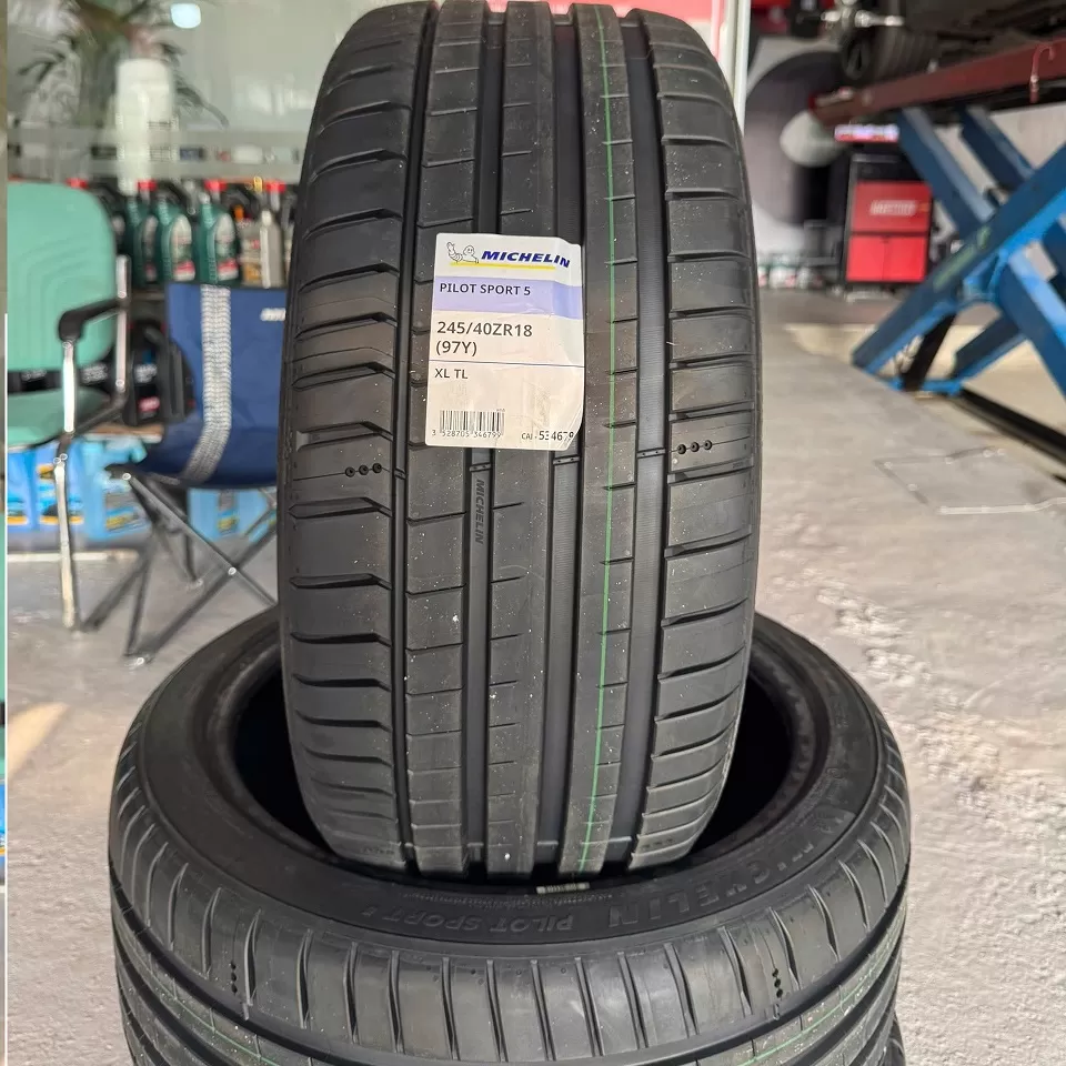 Vỏ lốp 245/40R18 Michelin Pilot Sport 5, vỏ lốp xe Audi A5, Audi TT 2.0 2008, vỏ lốp xe Lexus GS430, vỏ lốp xe Mercedes E200 2.0 E250 AMG Mercedes E300, vỏ lốp xe Mercedes E350, vỏ lốp xe Mercedes E400 3.0, vỏ lốp xe Subaru WRX STI