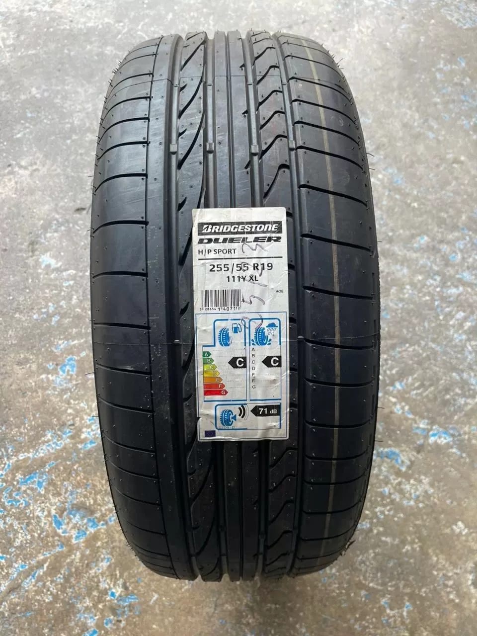 Vỏ lốp 255/55R19 Bridgestone Runflat,  vỏ lốp Xe: Land Rover Discovery LR4 3.0L, Land Rover Discovery 4 5, Land Rover Discovery HSE, Land Rover LR3 HSE, Ranger Rover Velar 2.0L, Ranger Rover Velar 3.0L