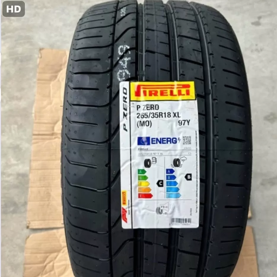 265/35R18 Pirelli